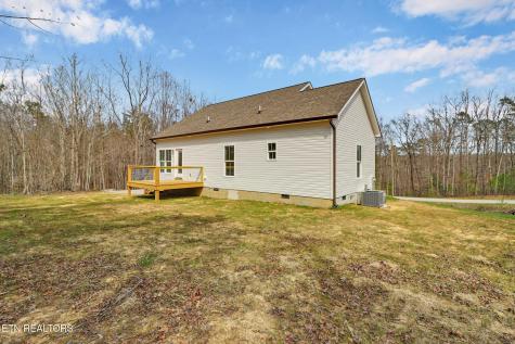 817 Dulog Trail Jamestown TN 38556