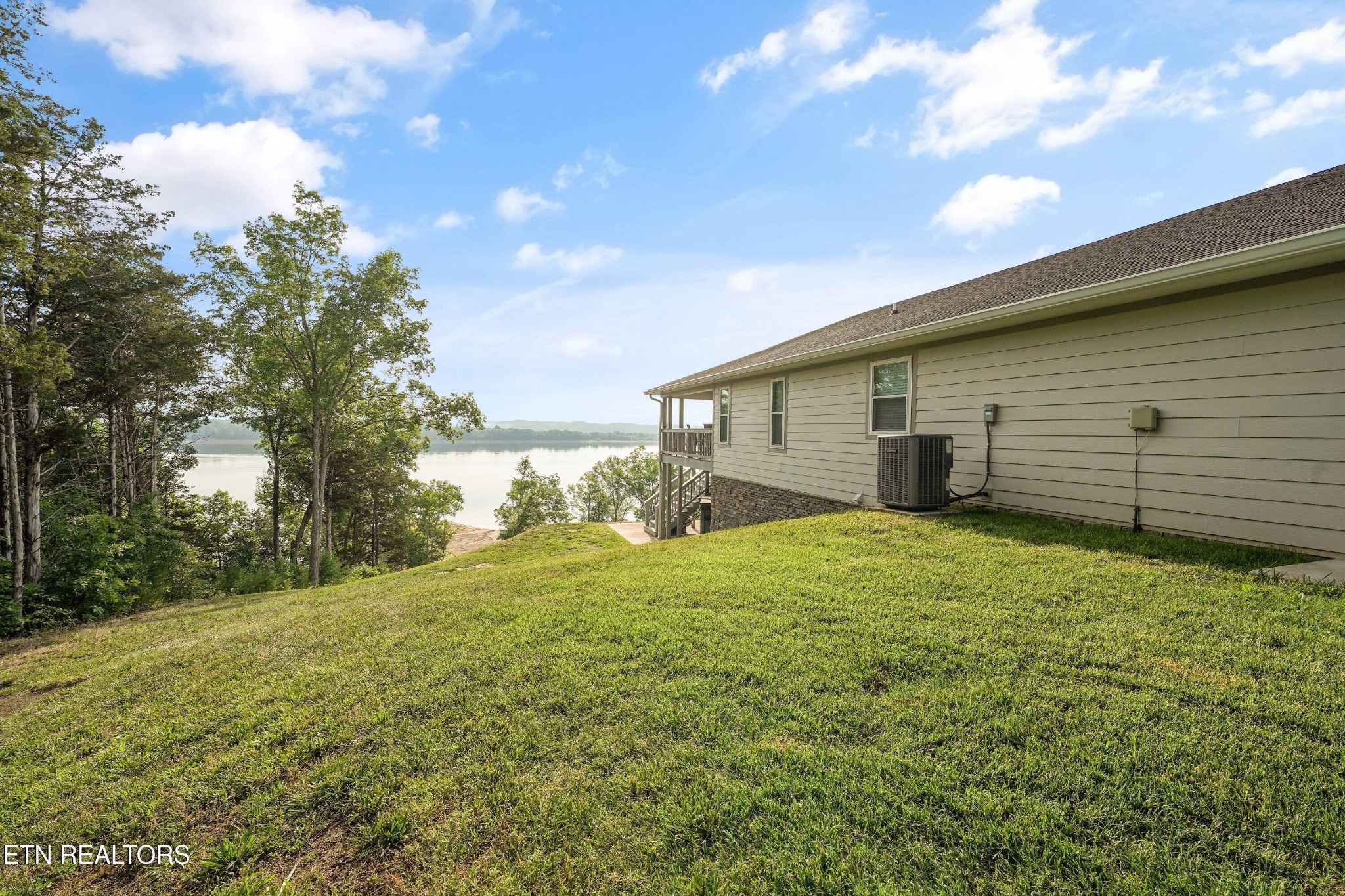 313 Sunrise Trail Dandridge TN 37725