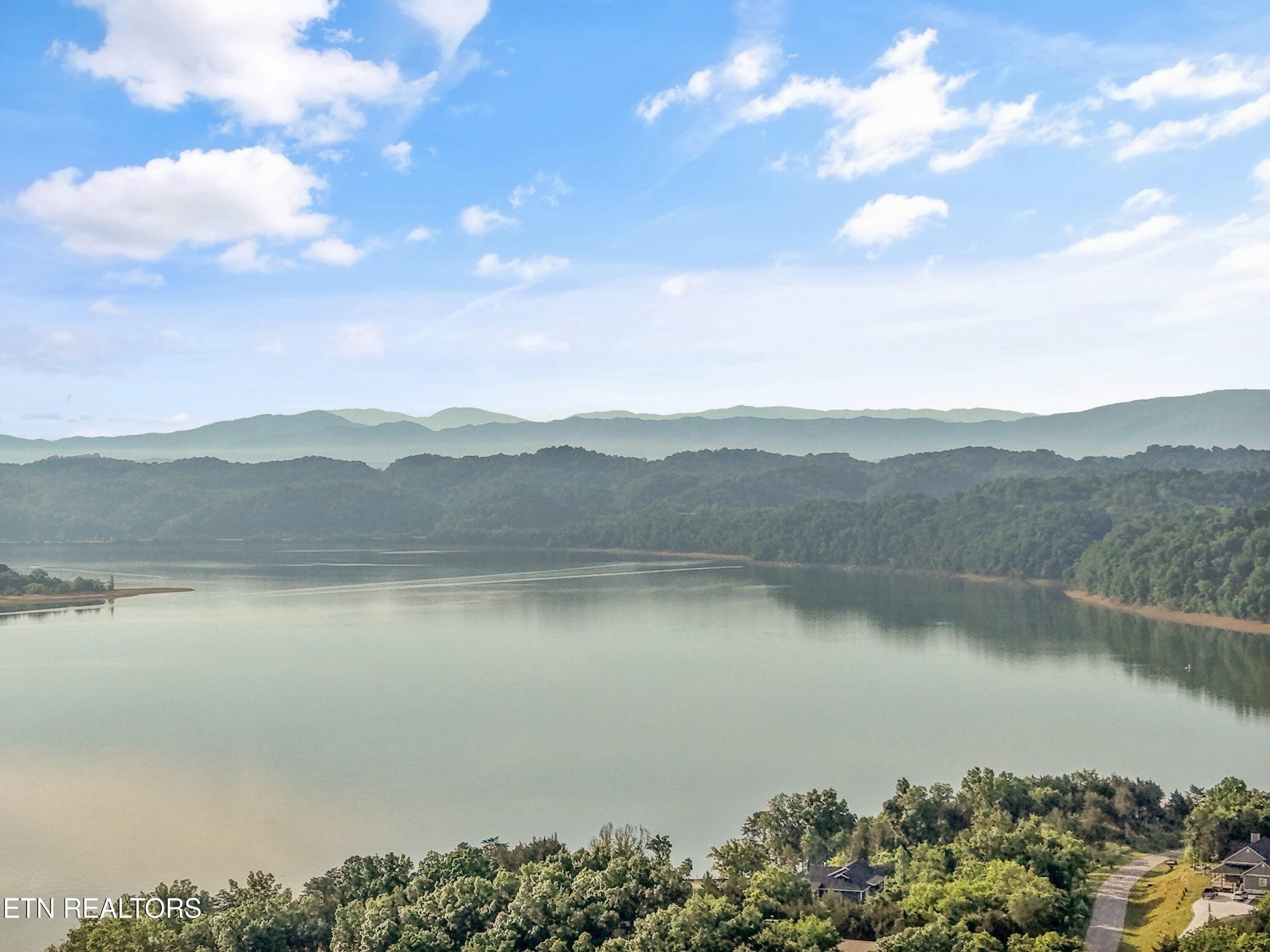 313 Sunrise Trail Dandridge TN 37725