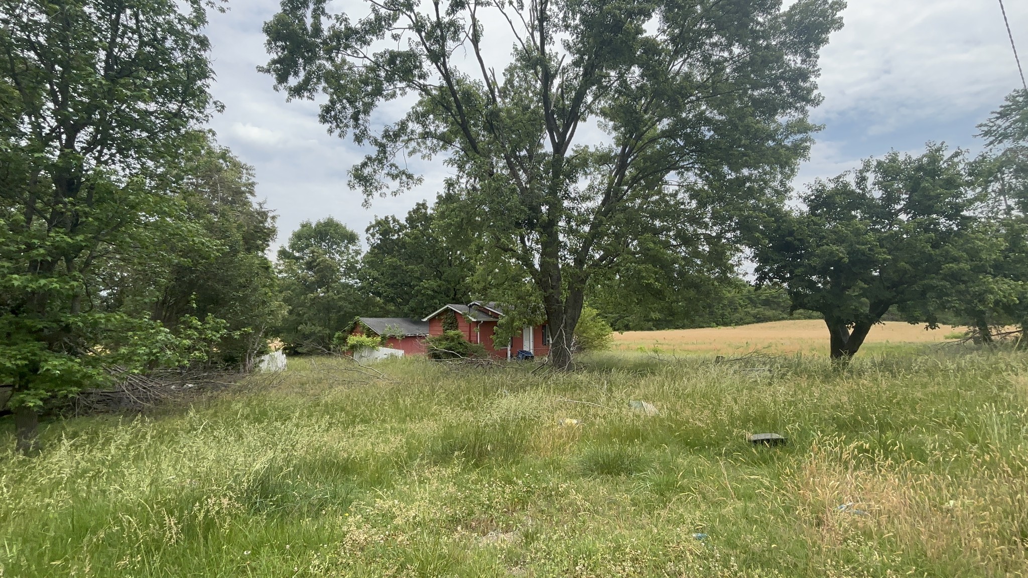 1229 N 1st Street Westmoreland TN 37186