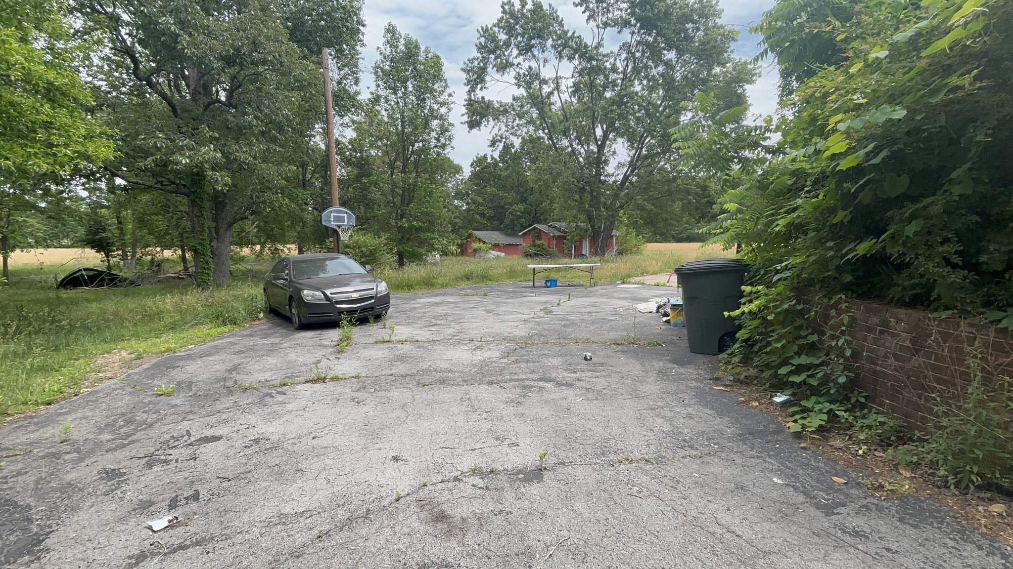 1229 N 1st Street Westmoreland TN 37186