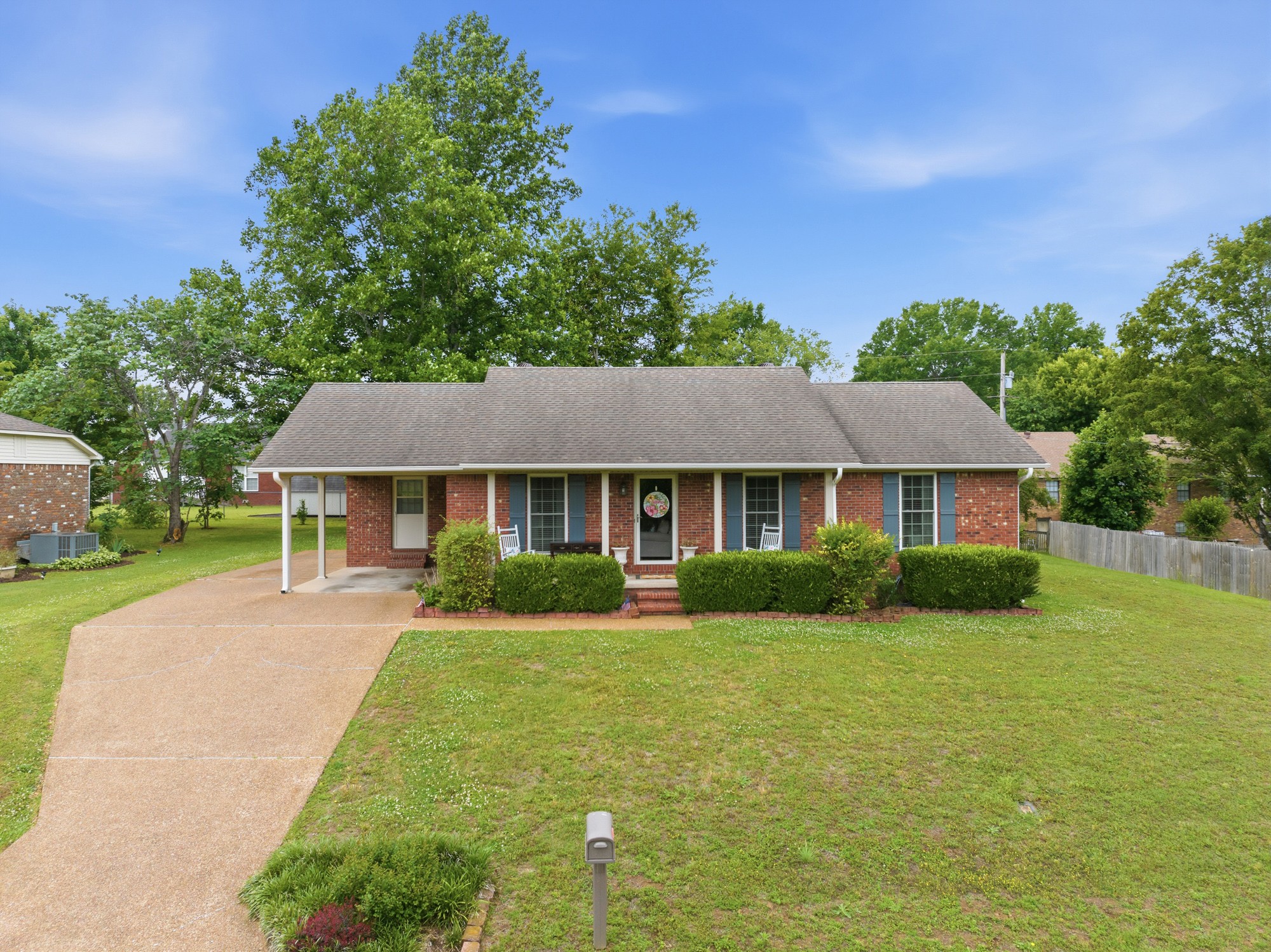 121 New Renfroe Street Lexington TN 38351