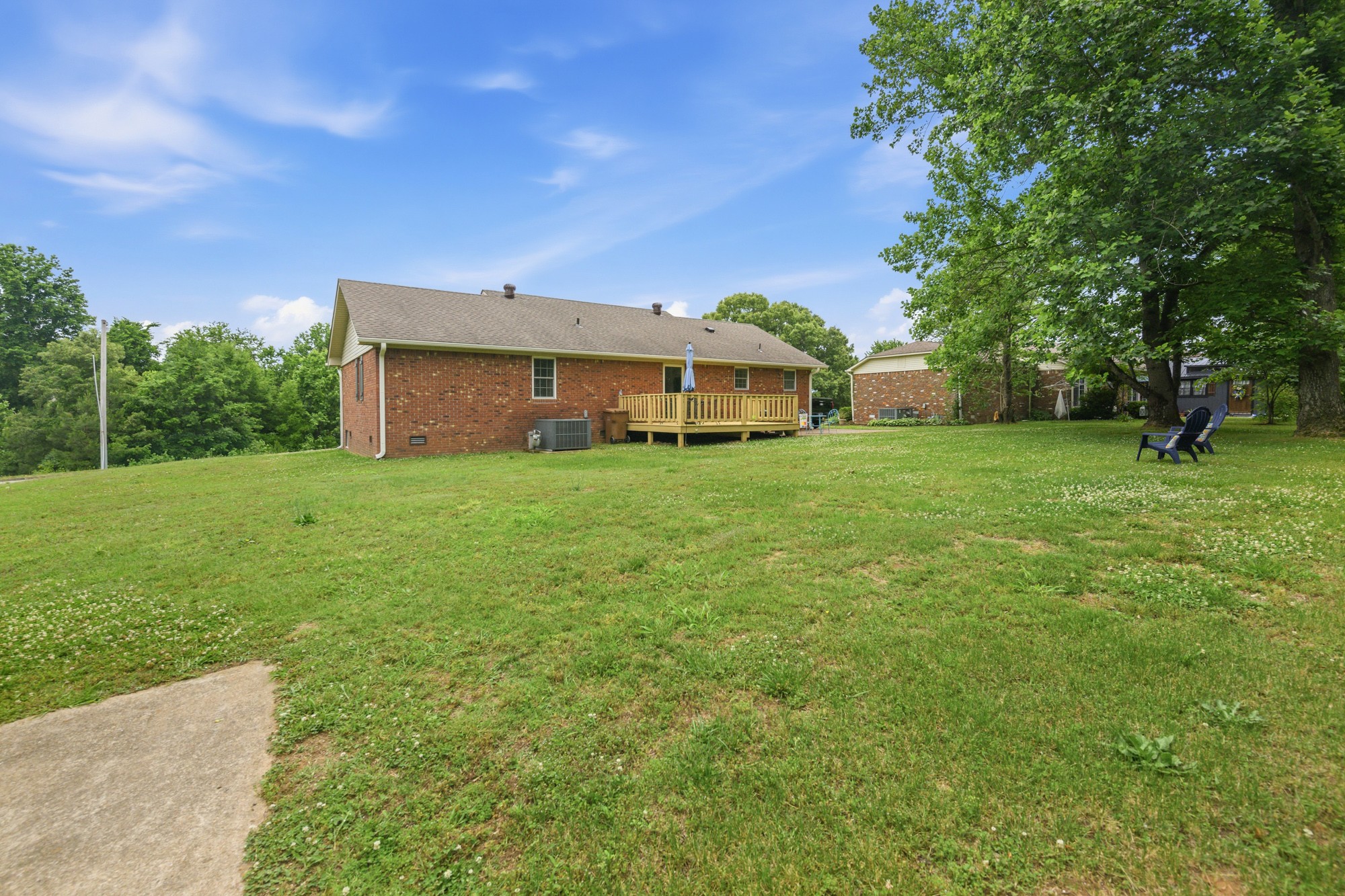 121 New Renfroe Street Lexington TN 38351