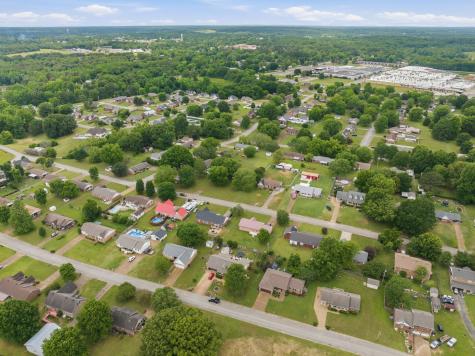 121 New Renfroe Street Lexington TN 38351
