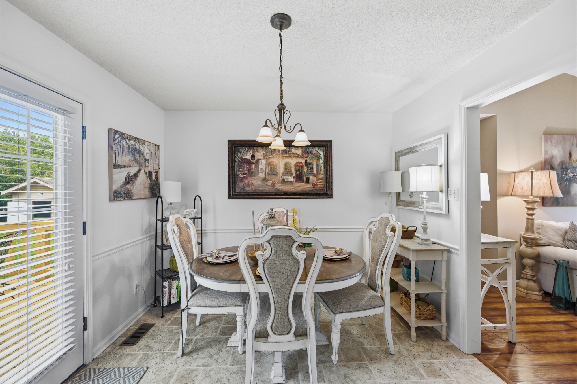 121 New Renfroe Street Lexington TN 38351