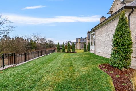 1733 Briarmont Place Brentwood TN 37027