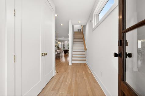 917A 33rd Ave, N Nashville TN 37209