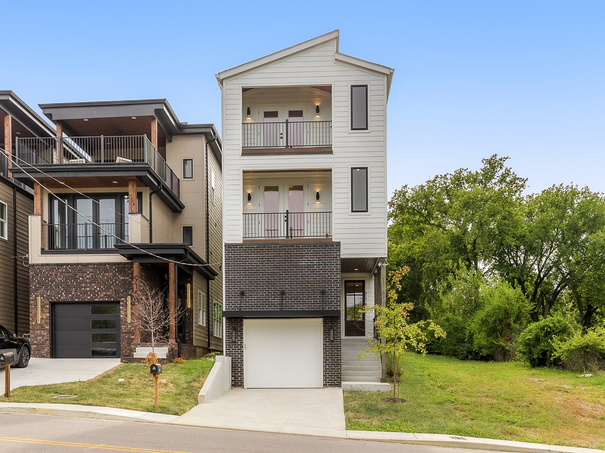 917A 33rd Ave, N Nashville TN 37209