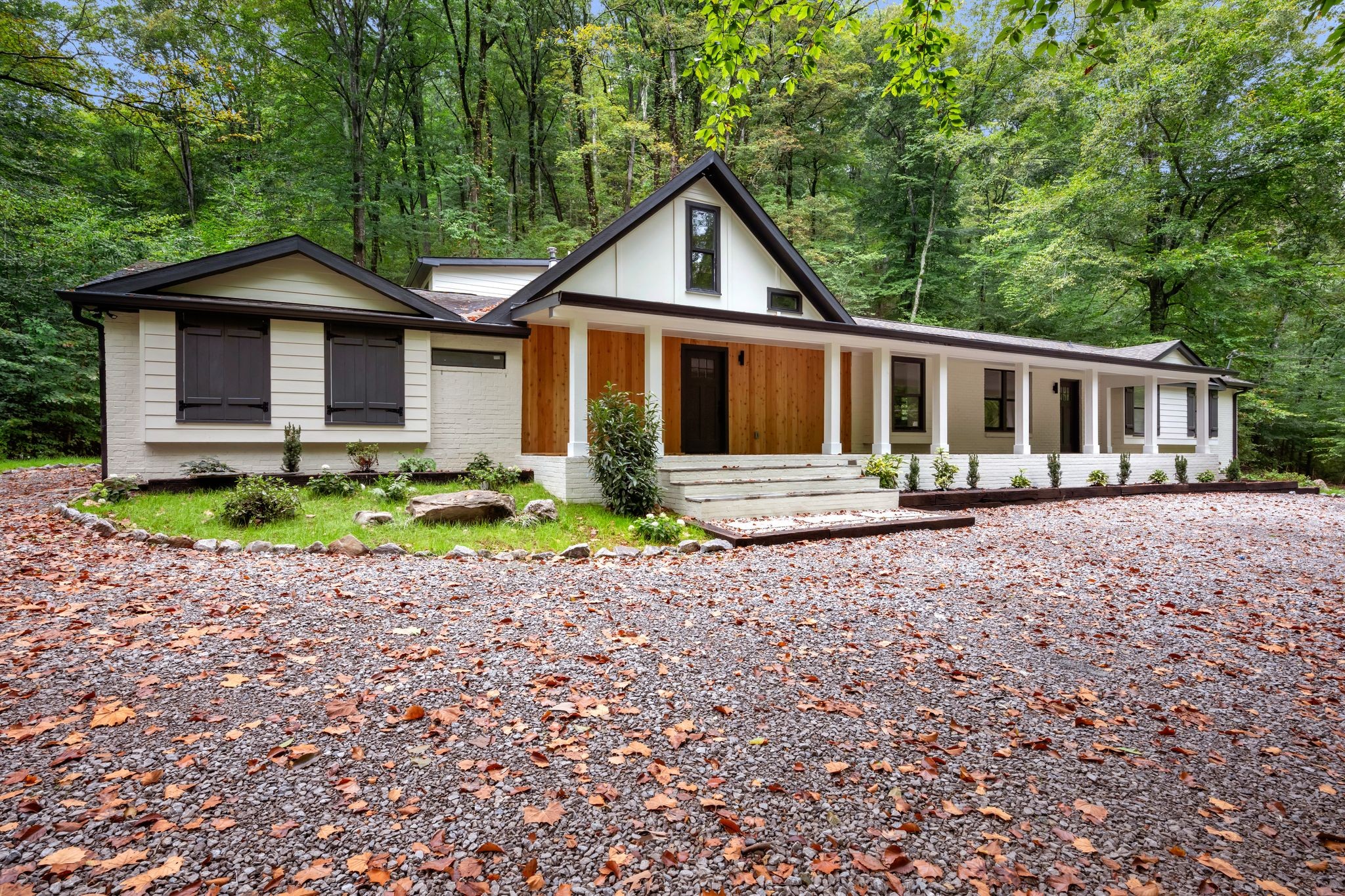 1032 Paint Pony Trail Pegram TN 37143