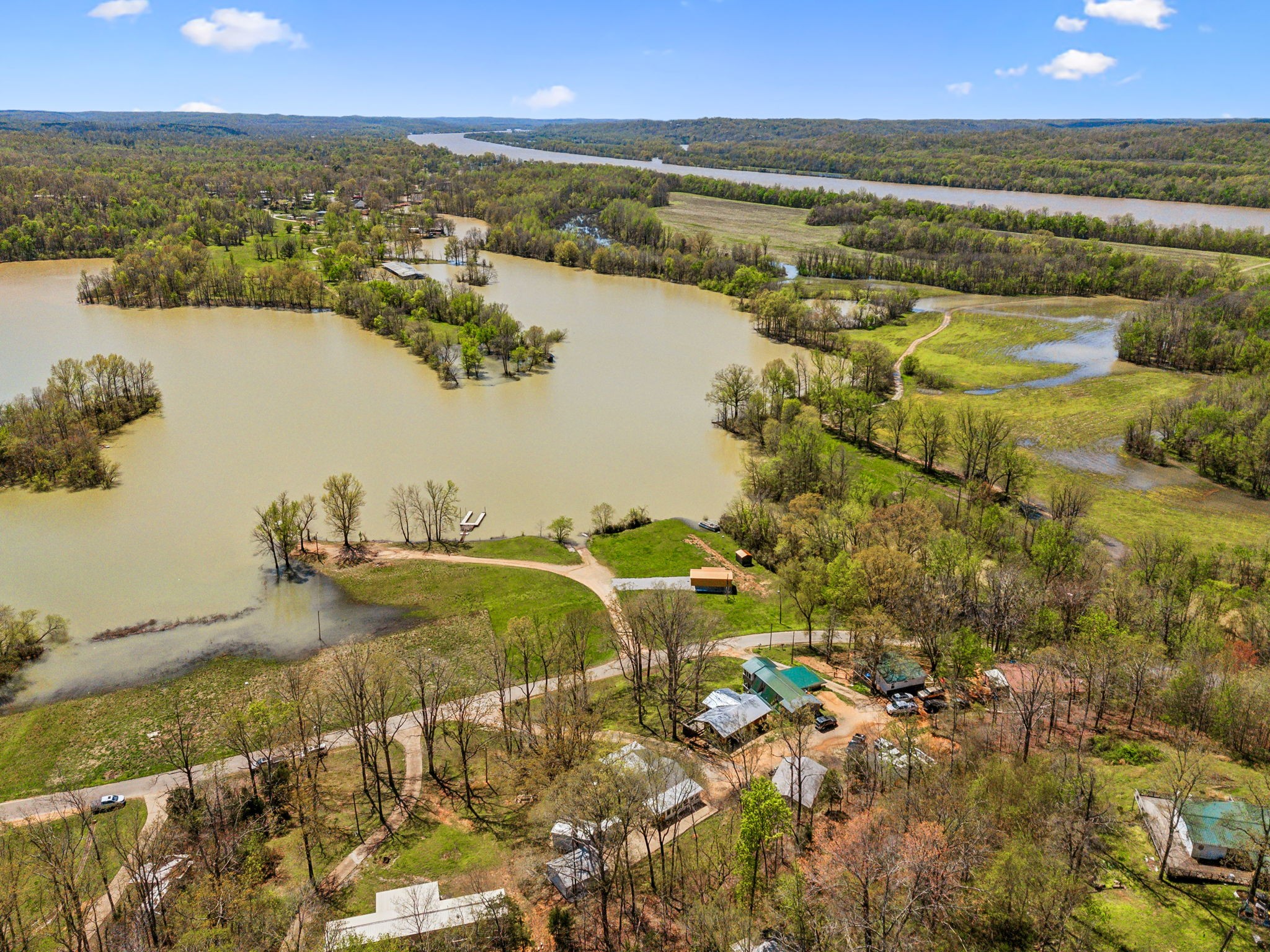 11460 Crooked Creek Road Lobelville TN 37097