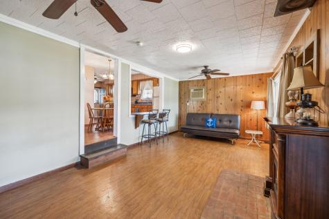 11460 Crooked Creek Road Lobelville TN 37097