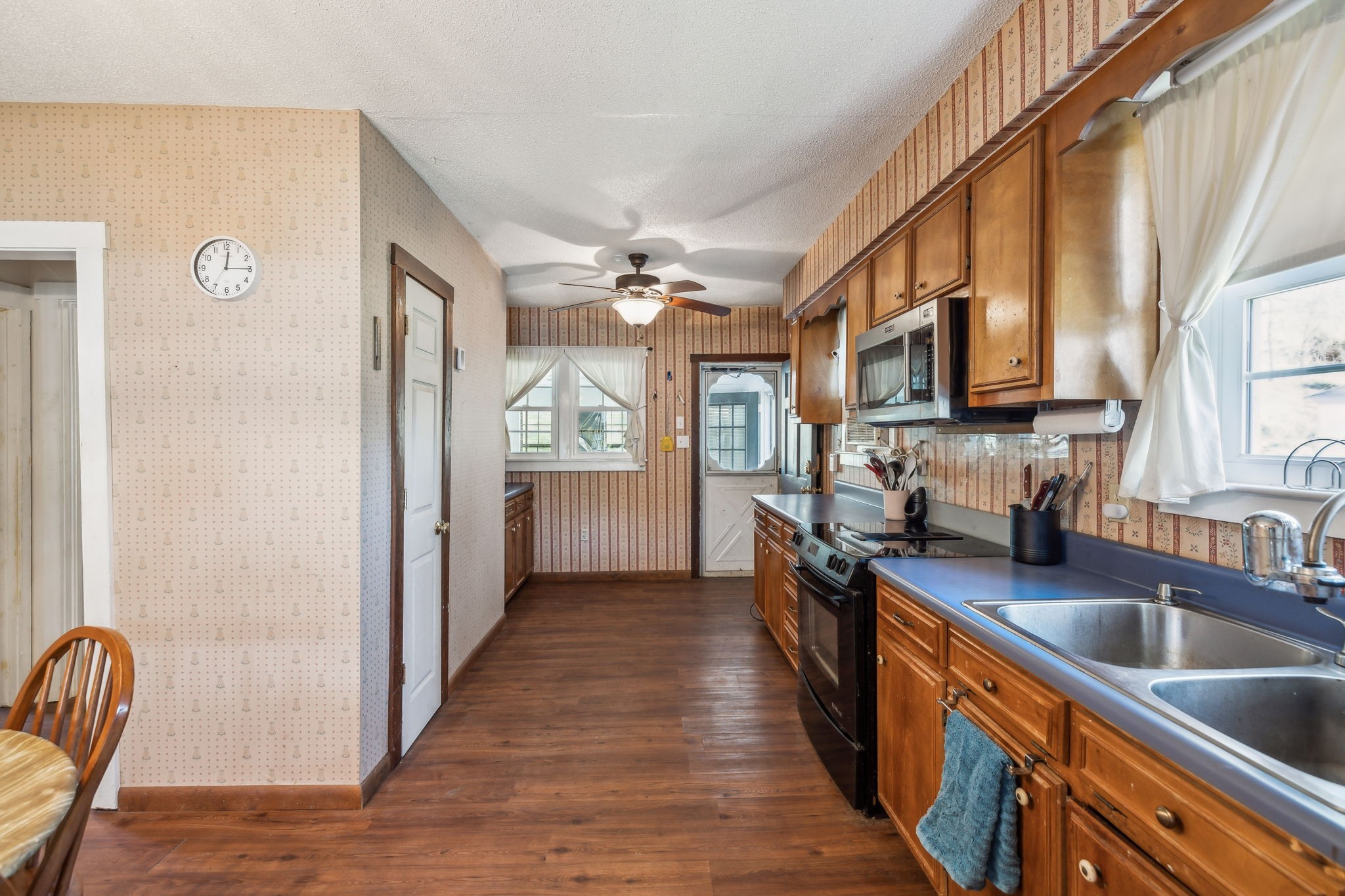 11460 Crooked Creek Road Lobelville TN 37097