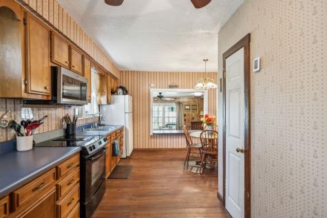 11460 Crooked Creek Road Lobelville TN 37097