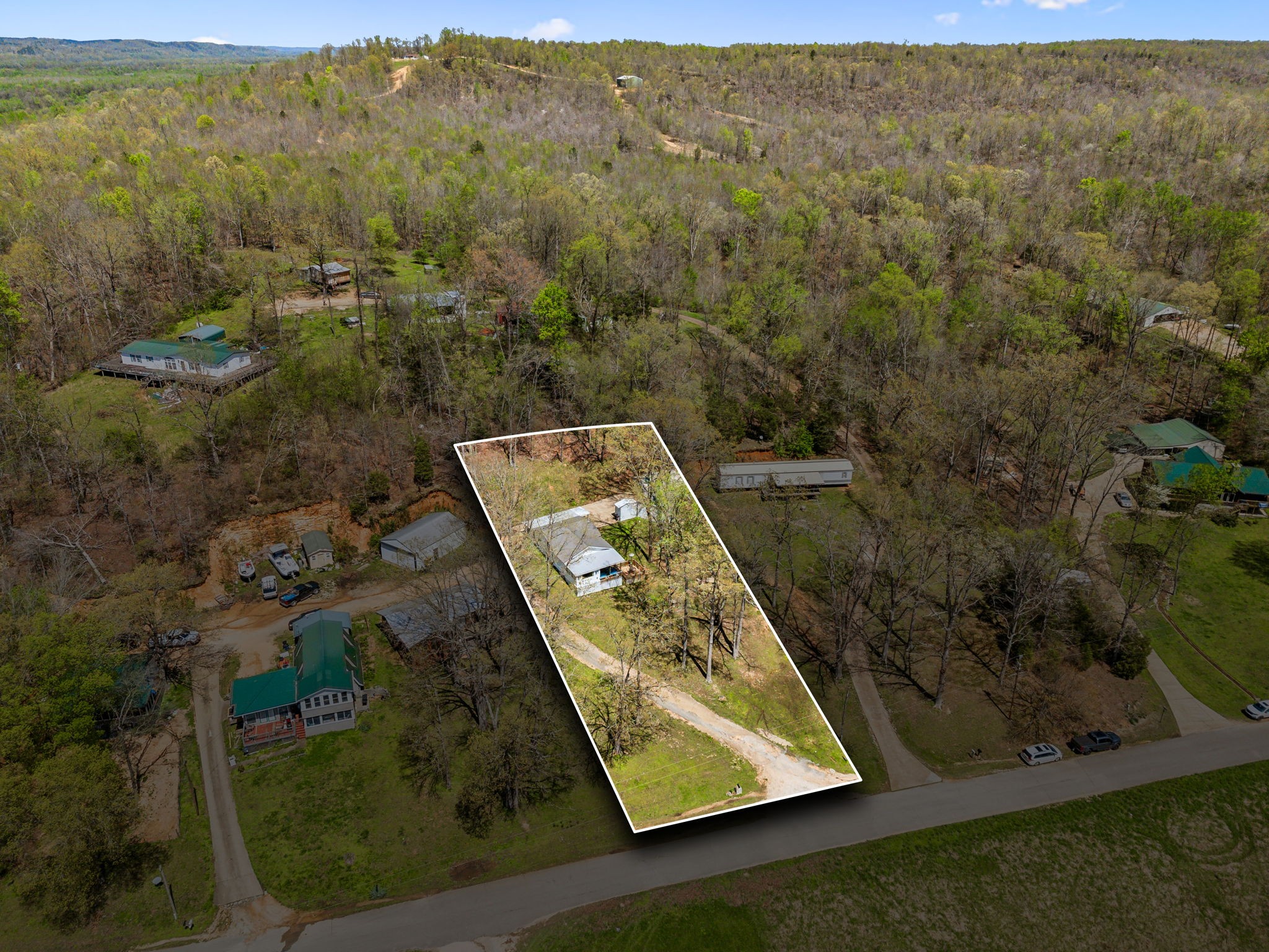 11460 Crooked Creek Road Lobelville TN 37097