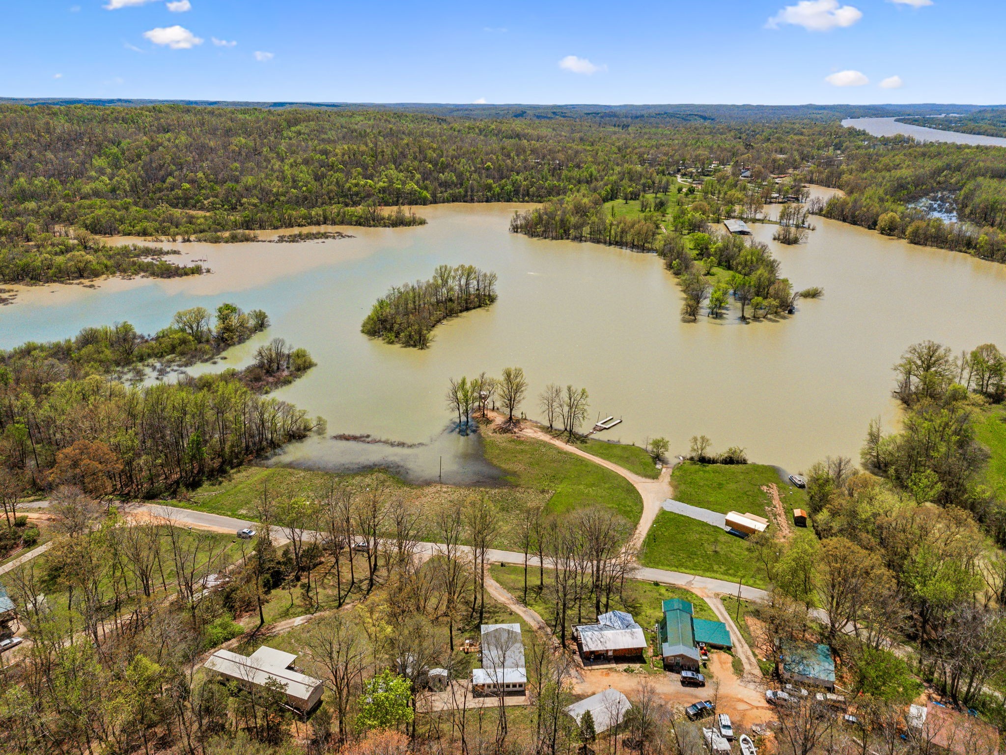 11460 Crooked Creek Road Lobelville TN 37097