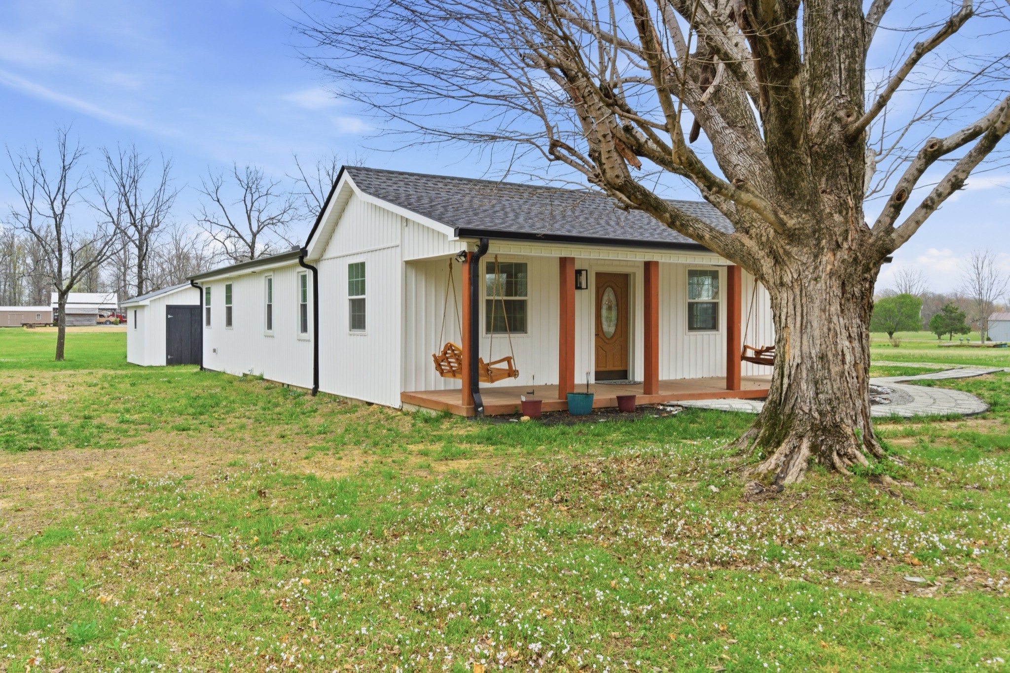 1237 Abiff Road Bon Aqua TN 37025