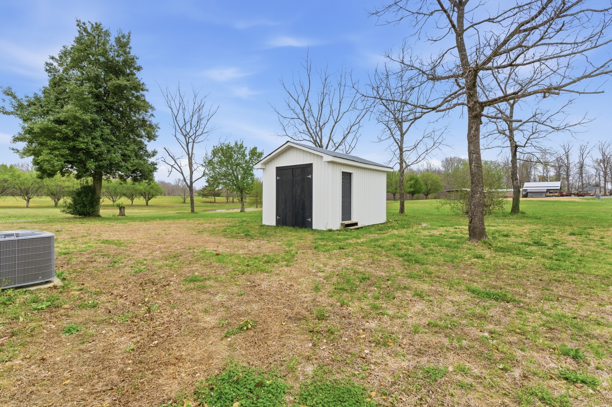 1237 Abiff Road Bon Aqua TN 37025