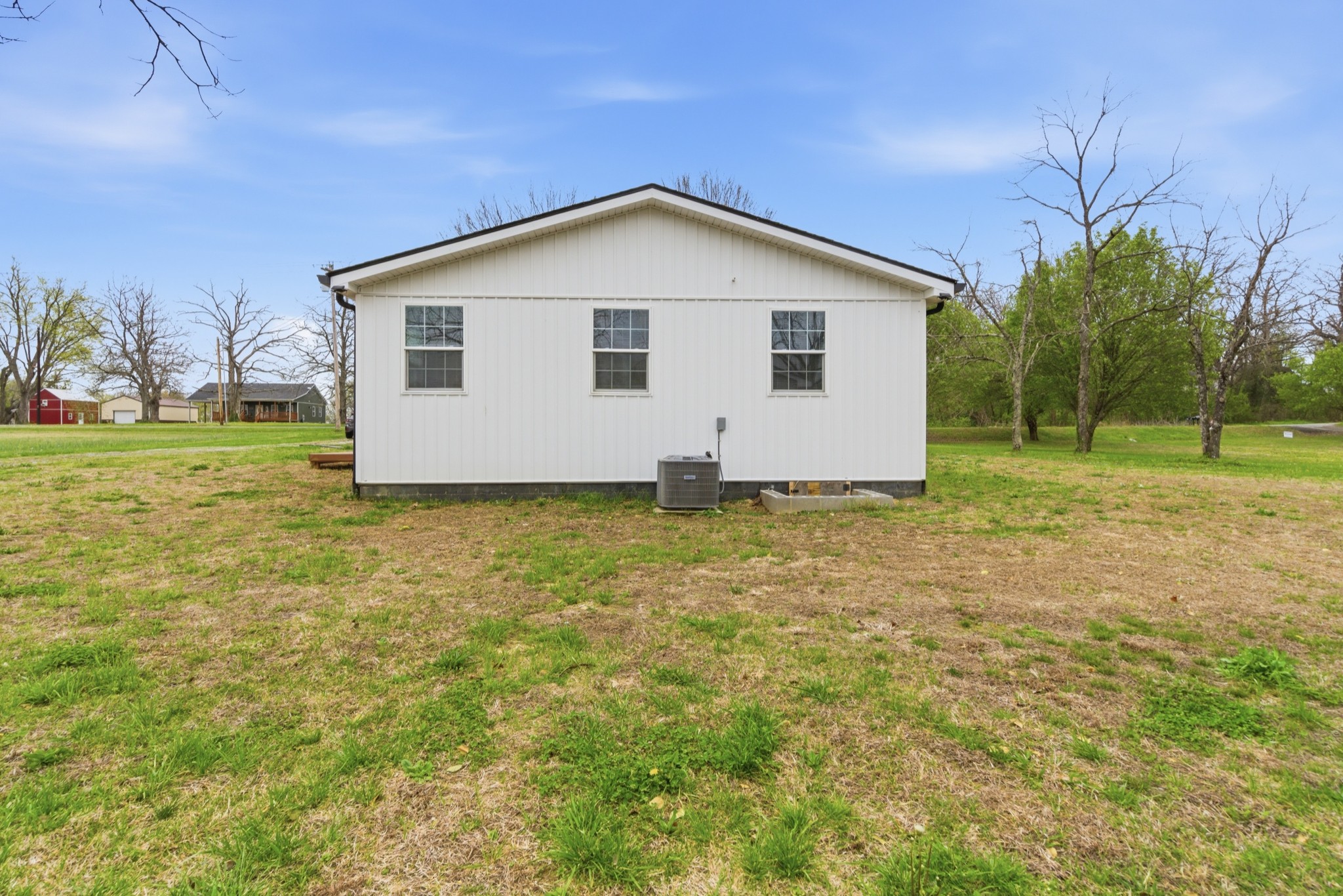 1237 Abiff Road Bon Aqua TN 37025