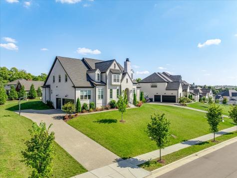 1742 Barrow Lane Brentwood TN 37027