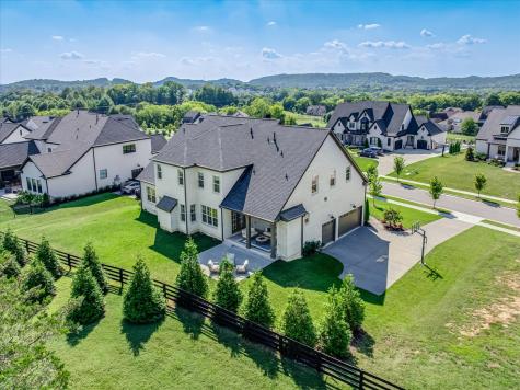 1742 Barrow Lane Brentwood TN 37027