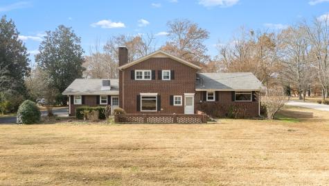 210 Lakewood Drive Tullahoma TN 37388