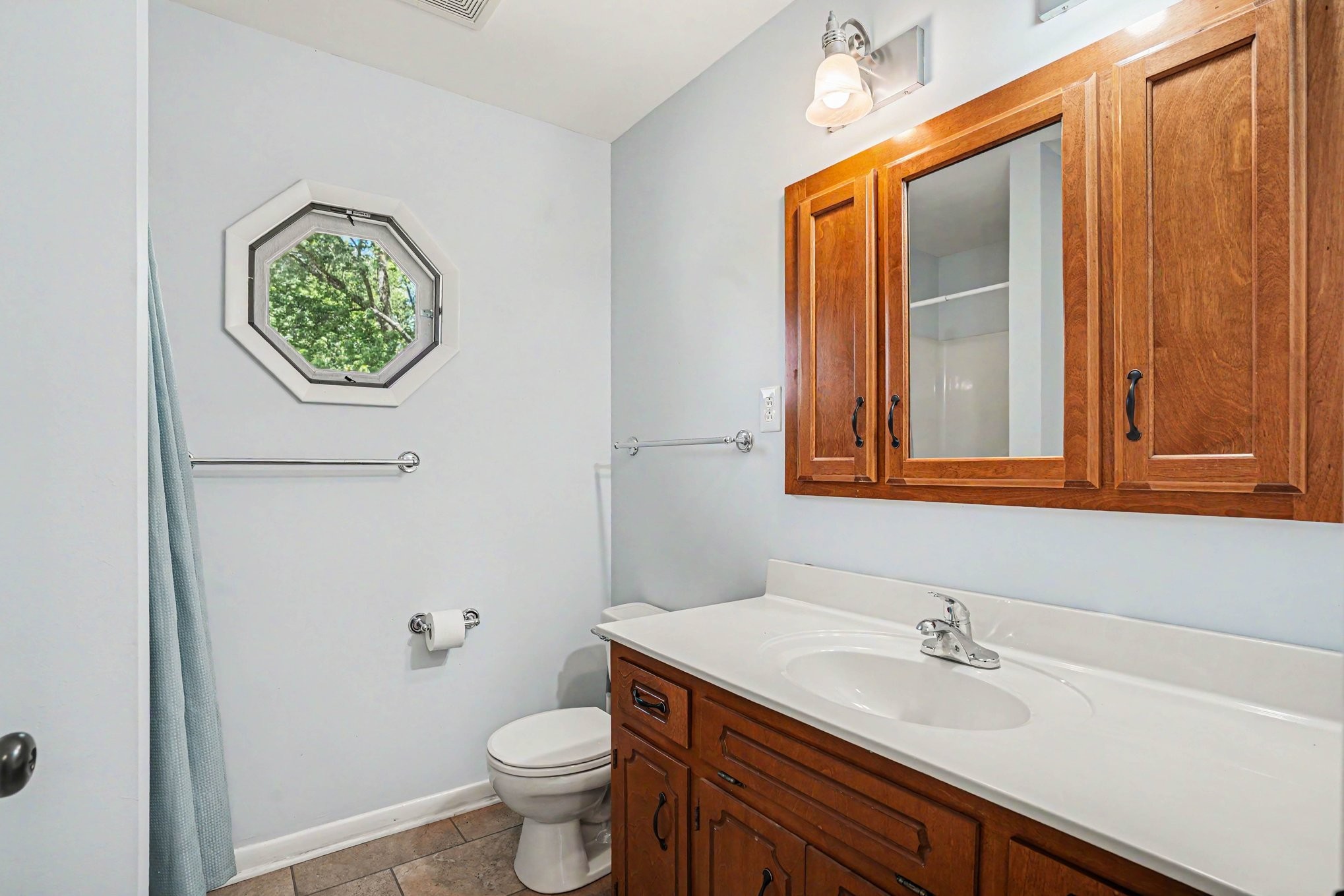 209 Old Trenton Road Clarksville TN 37040