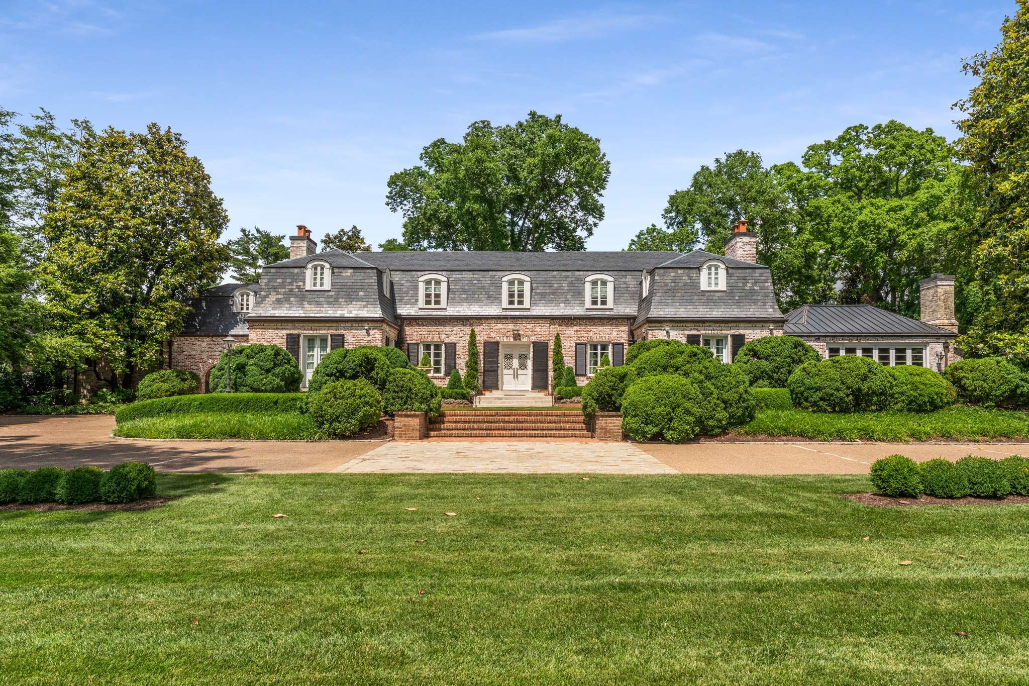 114 Clarendon Avenue Nashville TN 37205