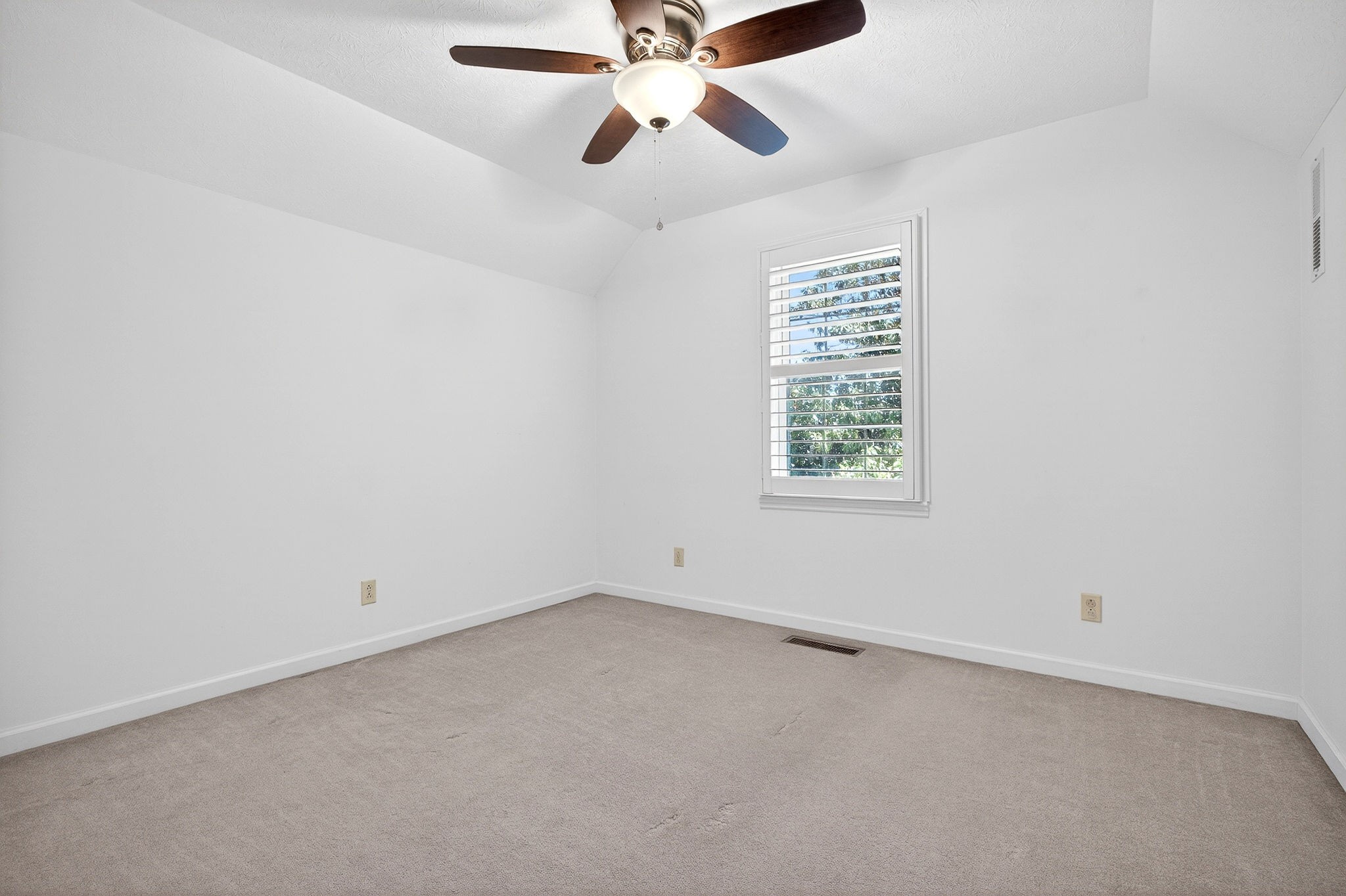 101 Big Rock Road Smithville TN 37166