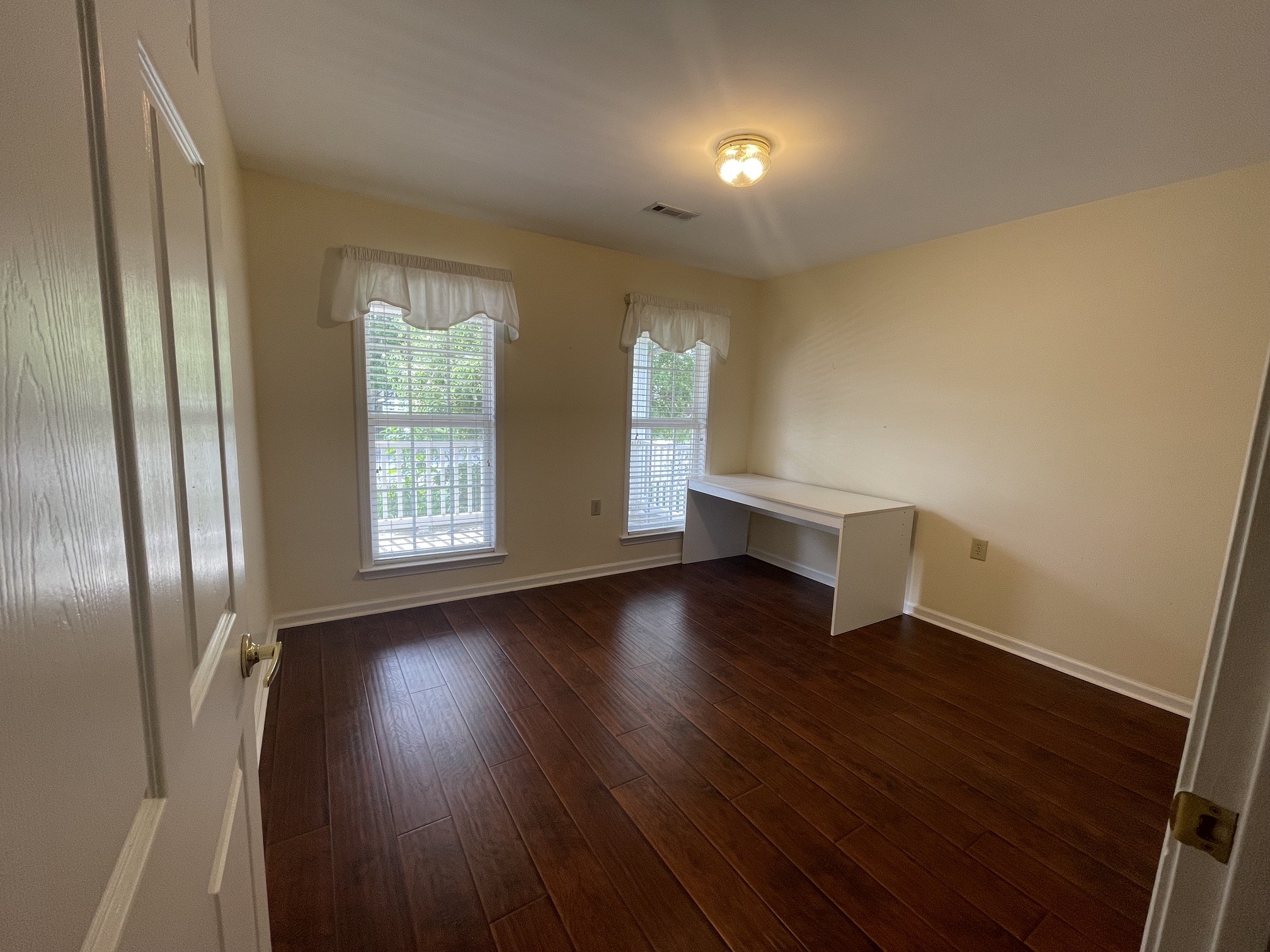 1301 Crofton Park Court Columbia TN 38401