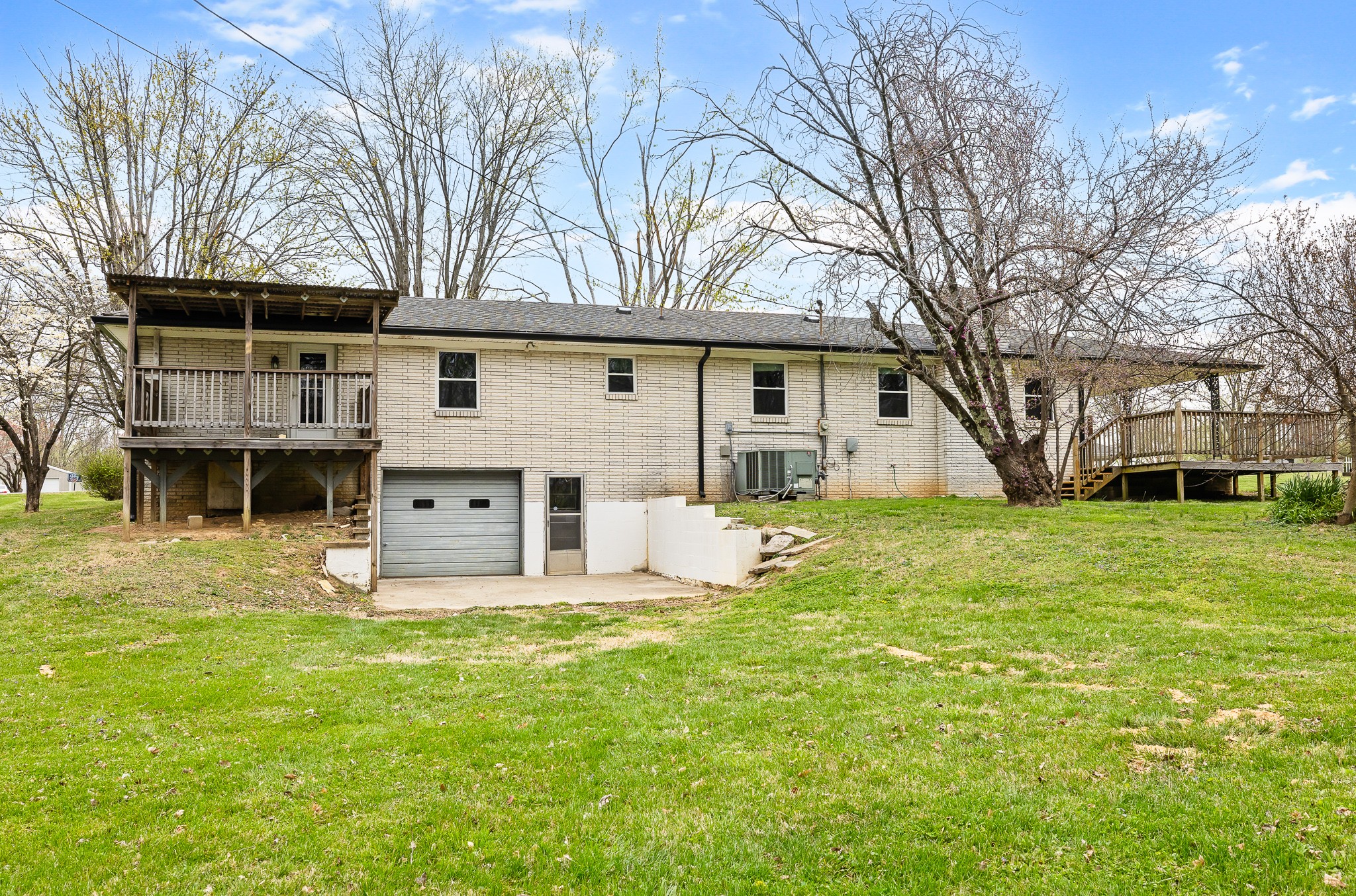 111 Cothron Drive Lafayette TN 37083