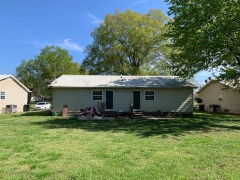 409 E Moore Street Tullahoma TN 37388