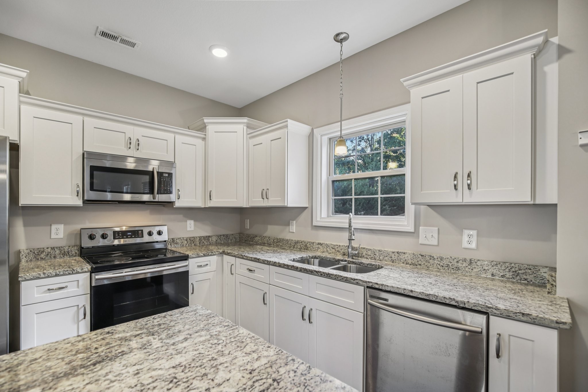 1864 Red Fox Trail Clarksville TN 37042