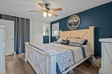 105 Clearwater Drive Tennessee Ridge TN 37178