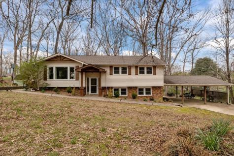 105 Clearwater Drive Tennessee Ridge TN 37178
