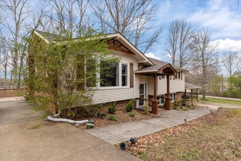 105 Clearwater Drive Tennessee Ridge TN 37178