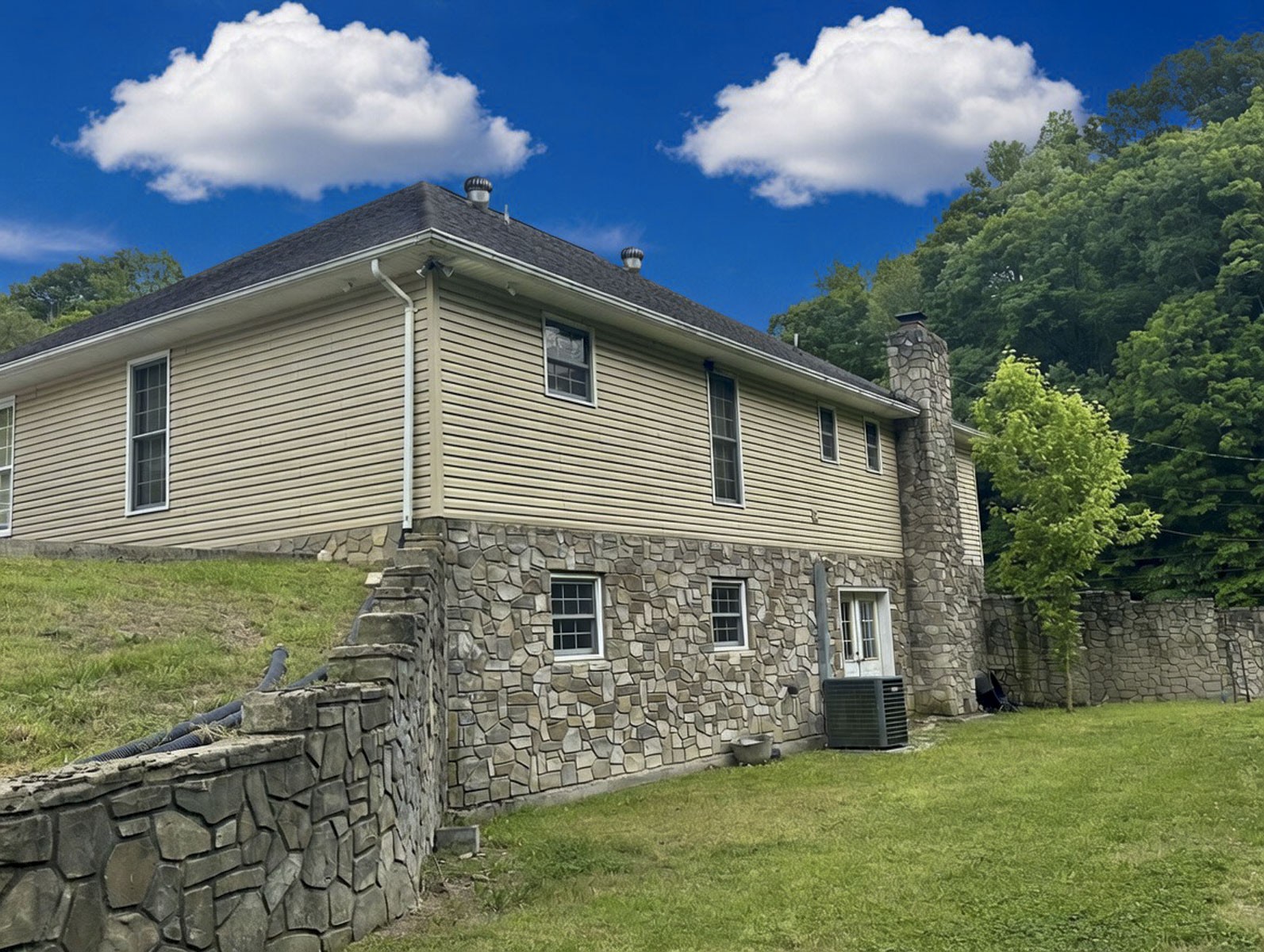 2397 Lower Rinehart Road Dandridge TN 37725