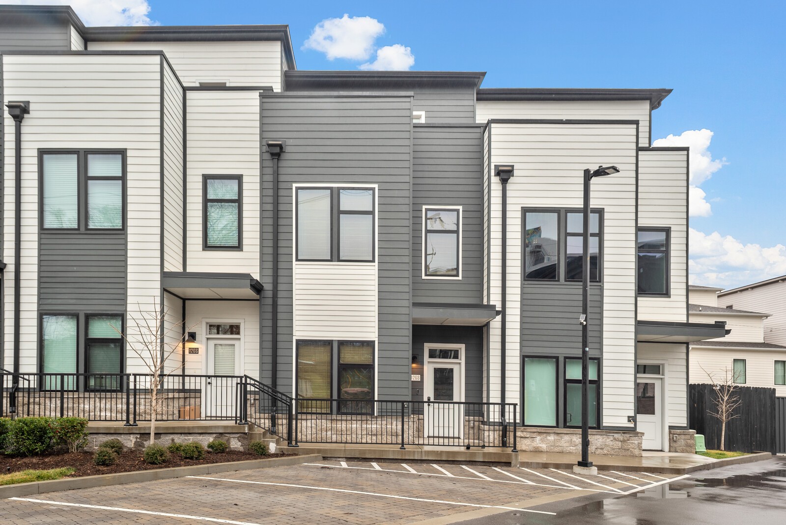 1268 3rd Ave, S Nashville TN 37210