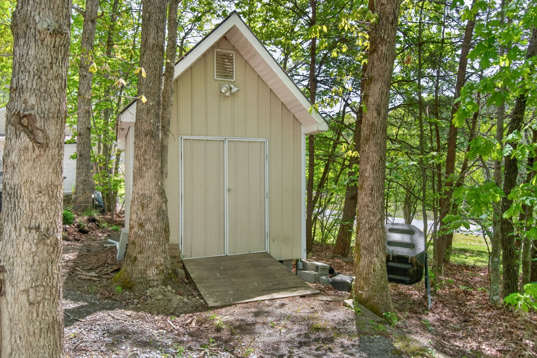 2144 Street Place Loop Monterey TN 38574