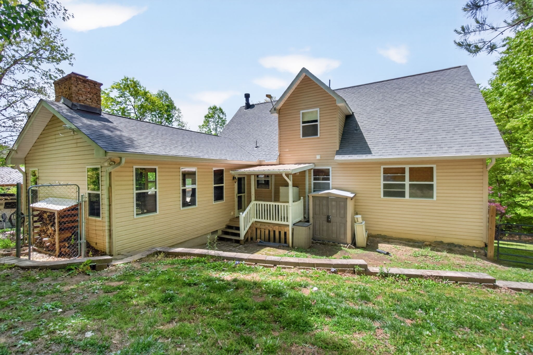 2144 Street Place Loop Monterey TN 38574
