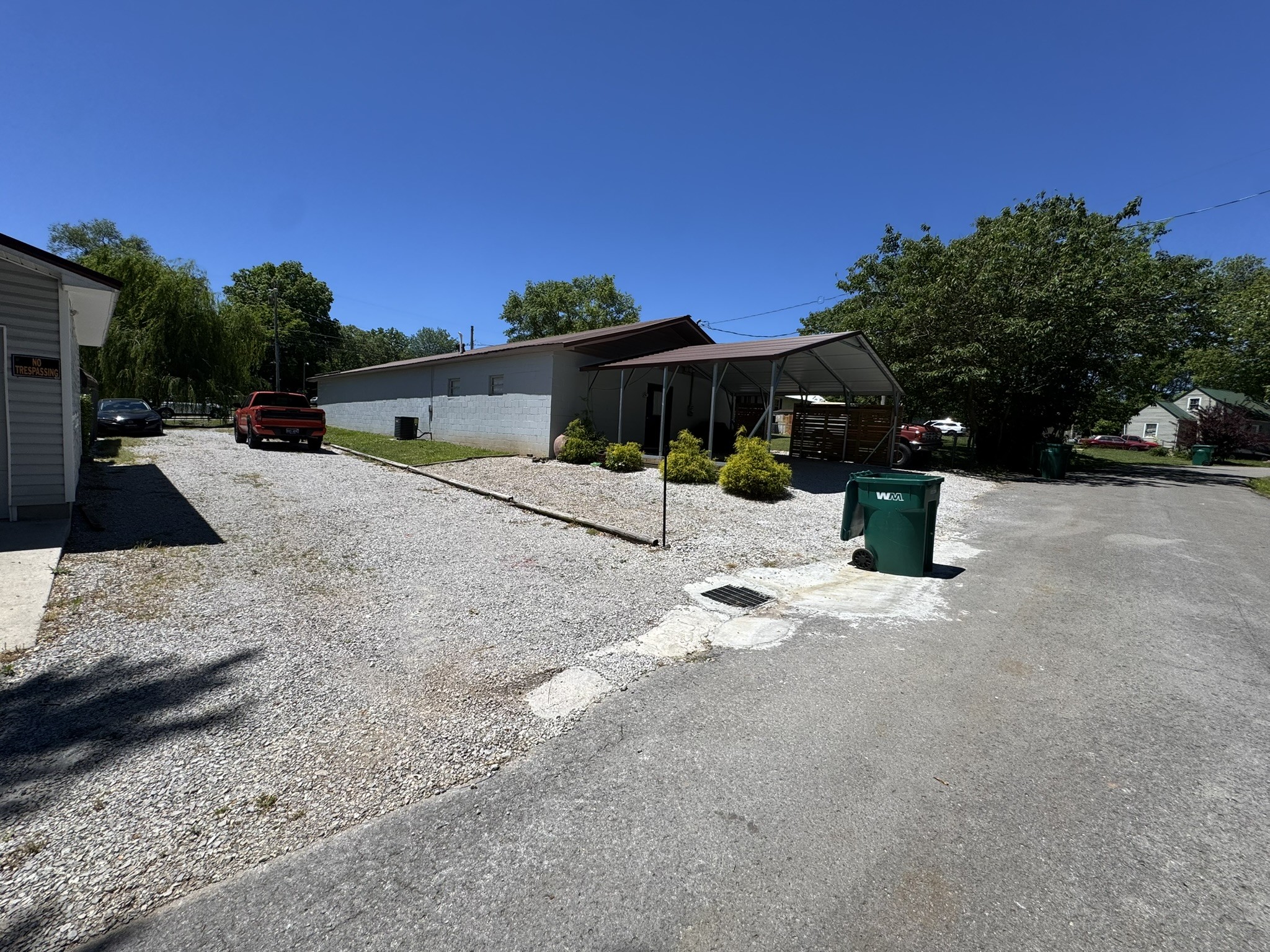 1075 S College Street Winchester TN 37398