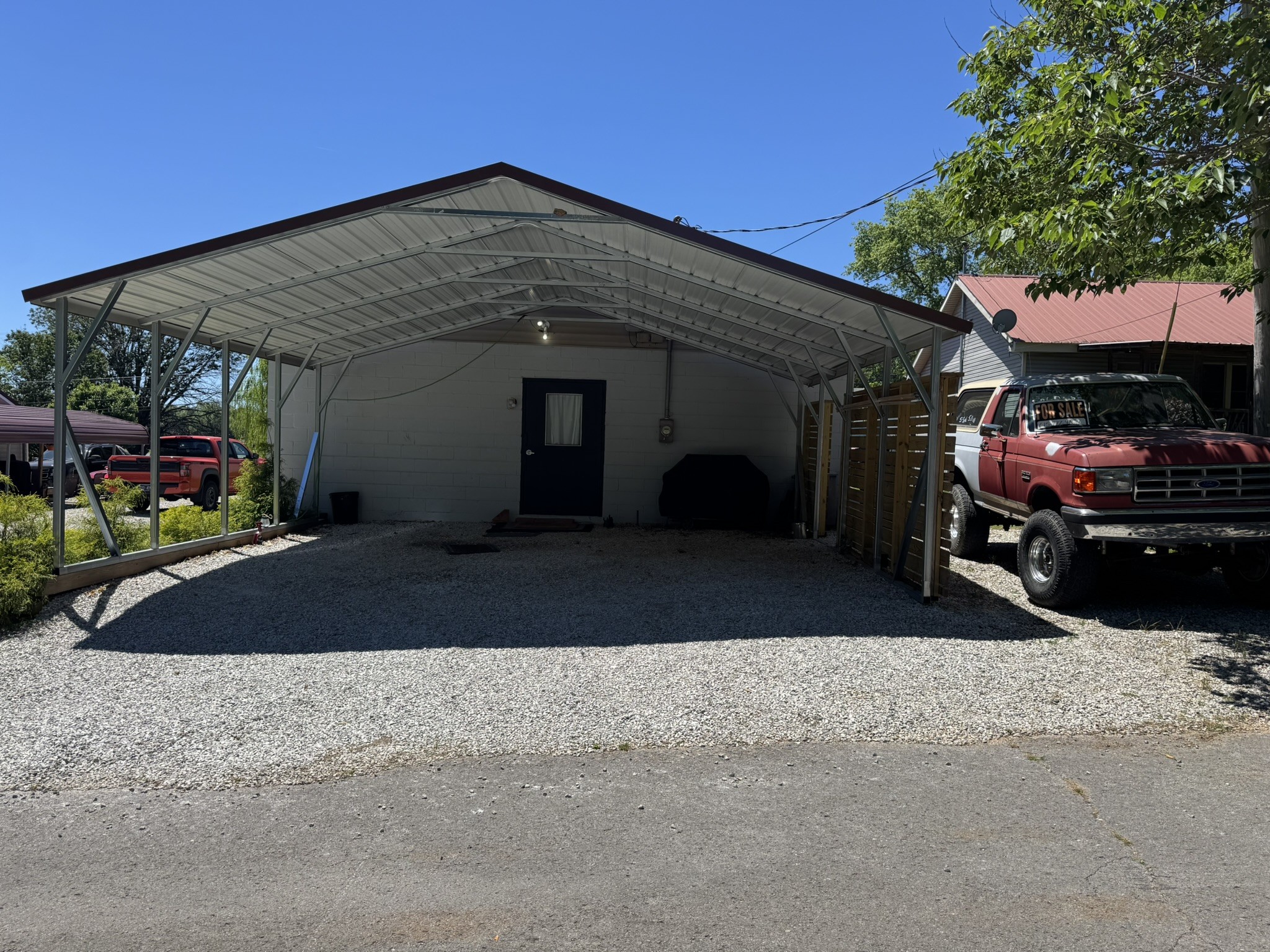 1075 S College Street Winchester TN 37398