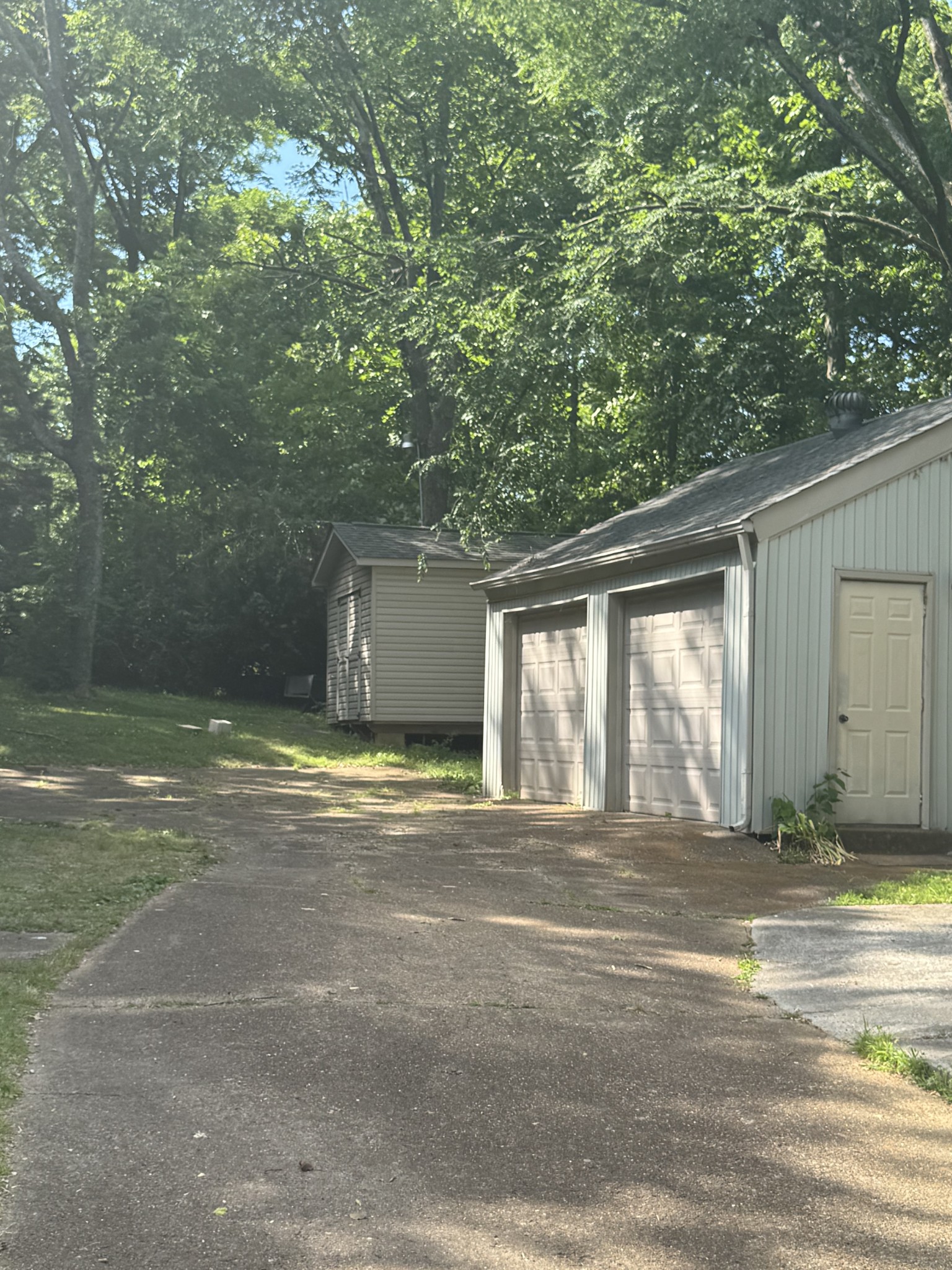 536 New Castle Lane Hermitage TN 37076