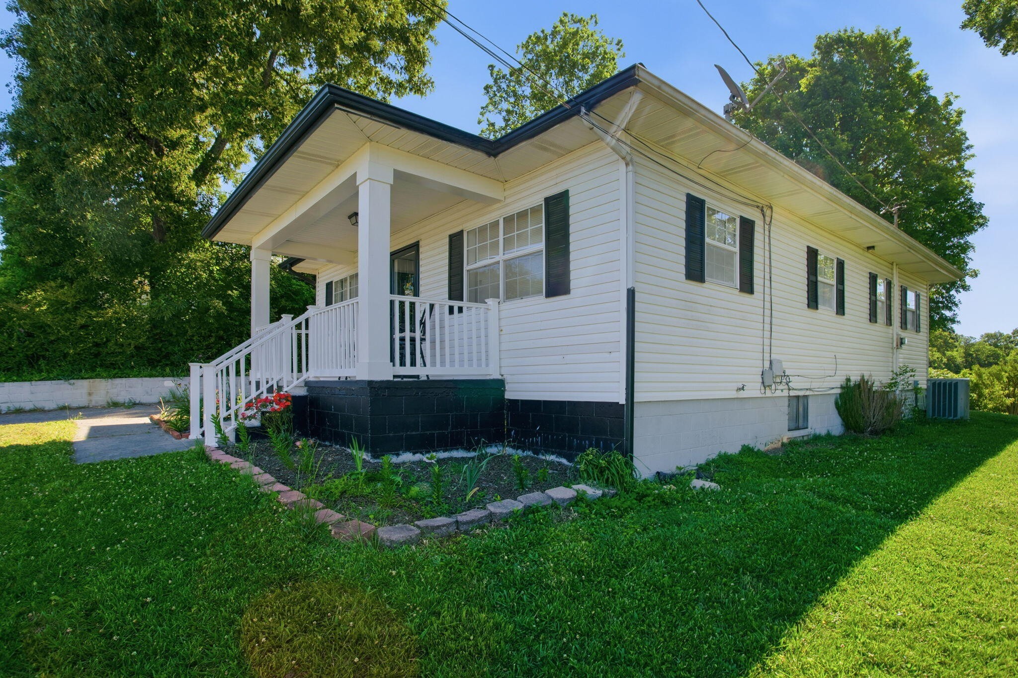420 E East, SE Cleveland TN 37311