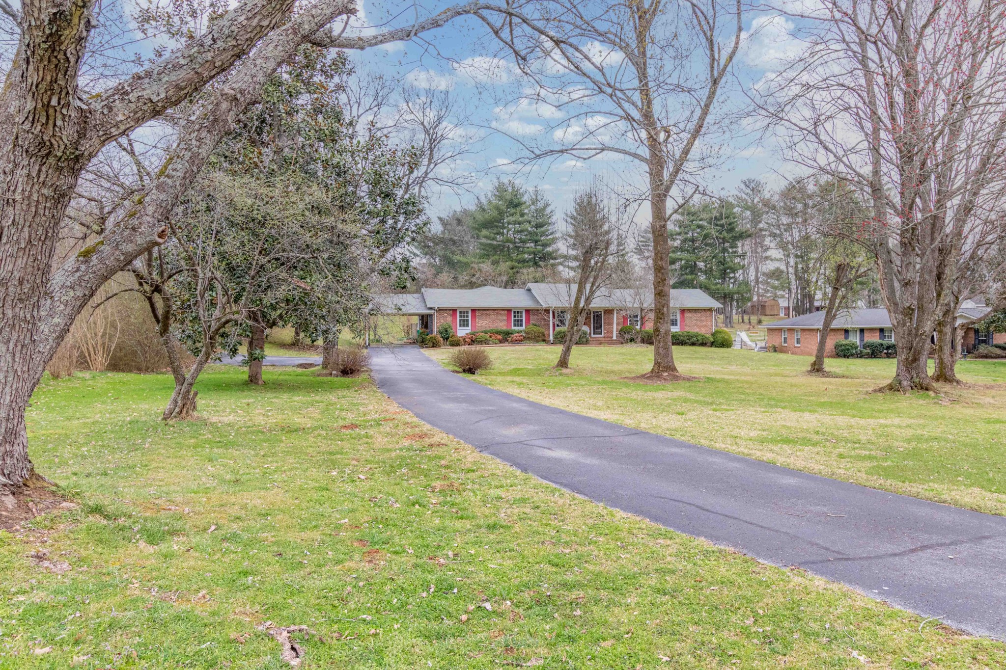 715 Lakehill Circle Lewisburg TN 37091