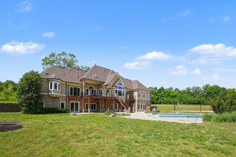 7699 N County Line Road Fairview TN 37062