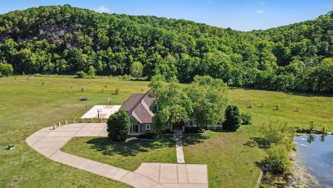 7699 N County Line Road Fairview TN 37062