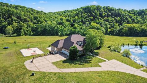 7699 N County Line Road Fairview TN 37062