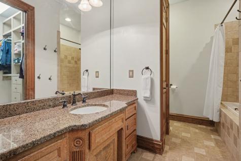 7699 N County Line Road Fairview TN 37062