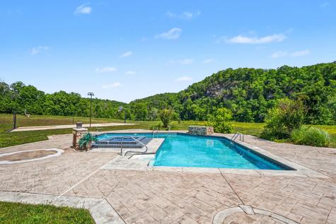 7699 N County Line Road Fairview TN 37062