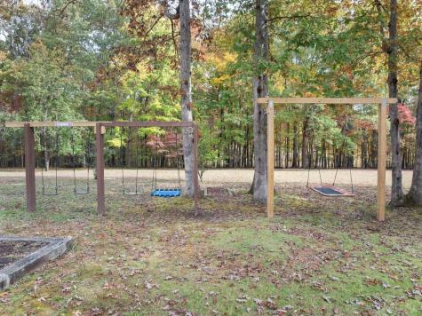 3711 Jump Off Road Sewanee TN 37375